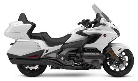 Its sporty, fast and would probably help you beat traffic on a daily basis. 10 Best Automatic Motorcycles (Review) in 2020 - Gear Sustain