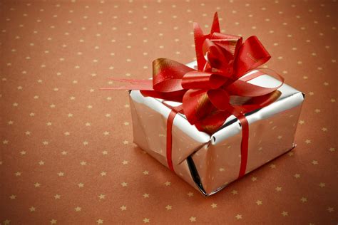 Let's Stop Giving Gifts | Thought Catalog