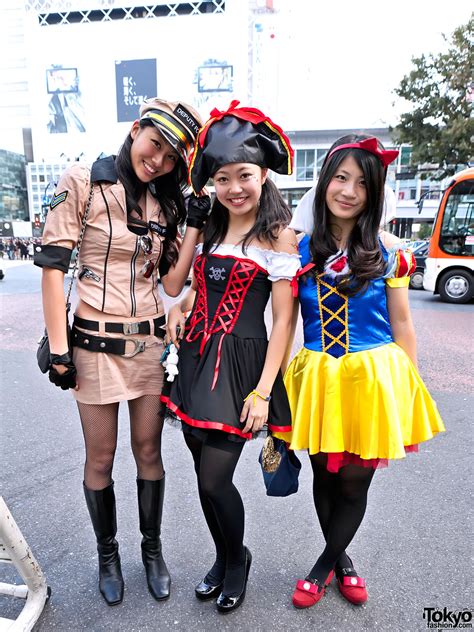 Japanese Girls In Cute Halloween Costumes Tokyo Fashion News