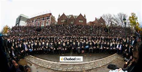 Chabad Lubavitch Rabbis Gather For Annual Photo Chabad Lubavitch News