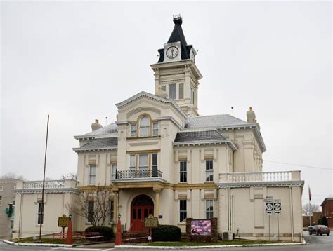 Adair County Courthouse Editorial Stock Image Image Of Tower 137551869