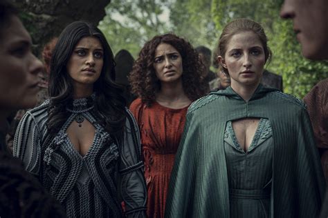 Triss Yennefer Y Sabrina Geralt De Rivia Actrices Series De Netflix