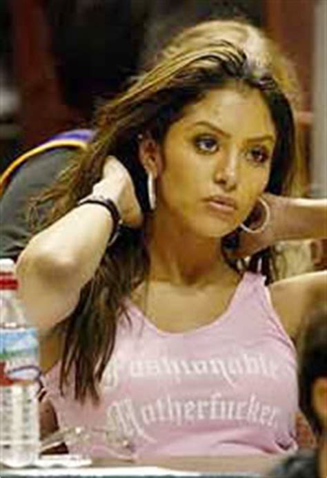 Vanessa bryant says 'it should've been me' in heartbreaking letter on kobe's birthday. Vanessa Bryant aka "Soccer Mom-ba" & her custom Kobe 9's ...