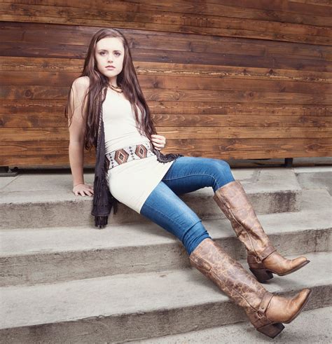 Hand Fashioned Leather Cowgirl Boots By Black Star Cowboy Boots And Jeans Country Outfit