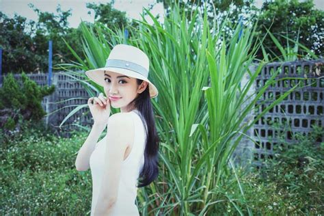 Actress Jing Tian Poses For Fresh Shots Cn