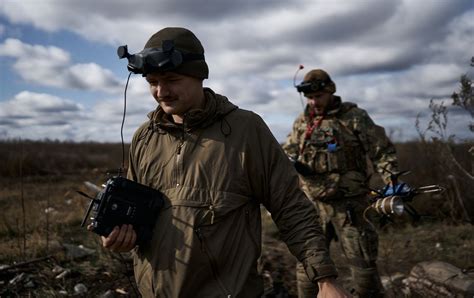 Дрони для ЗСУ у грудні військові отримають в рази більше