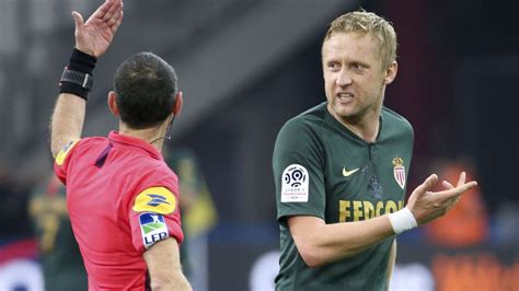 Kamil glik od zawsze marzył o wyjeździe na zachód. Kamil Glik piłkarzem Benevento. Co czeka Polaka w nowym ...