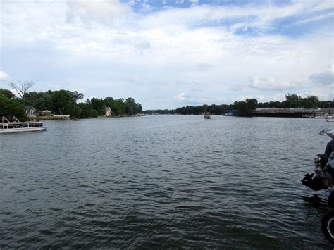 The Fox River At Mchenry Illinois Hajee Flickr