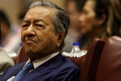 He is a great leader who shaped the country as a developing nation from a poor nation by his astute leadership during his more than 22 years ruling period. Mahathir Ditamatkan Khidmat Sebagai Penasihat Petronas..