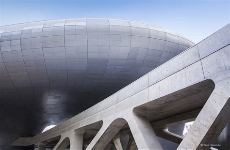 Opening New Spaceship Of € 327 Million In Seoul By Zaha Hadid The