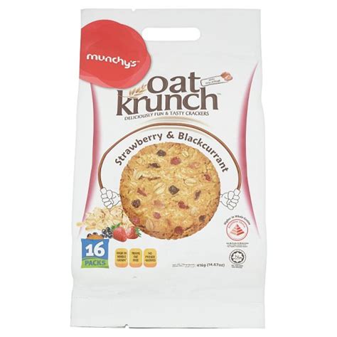 Selain itu biskuit ini juga kaya akan serat dan rendah kalori. Munchy's Oat Krunch Strawberry & Blackcurrant Crackers 16 ...
