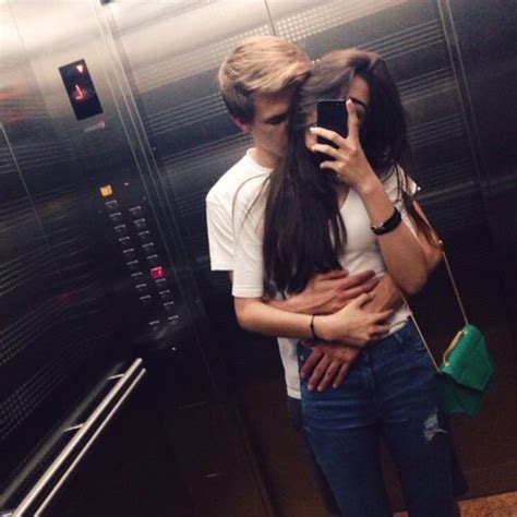 Coupleselfie Elevatorselfie Cute Couples Goals Cute Couple