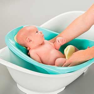 For newborns and very young babies, fill the bath with only 2 or 5cm of water. Best Baby Bath Tub: Expert Buyers Guide | Parent Guide