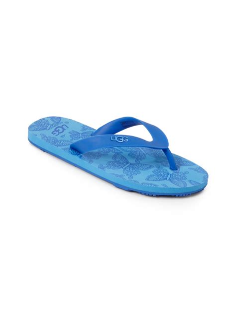 Learning to flip a butterfly knife is a fun test of your dexterity, but make sure to use a fake blade to avoid hurting to learn how to perform more complex flips with your butterfly knife, keep reading! Ugg Girls Wyllow Butterfly Flip Flops in Blue | Lyst