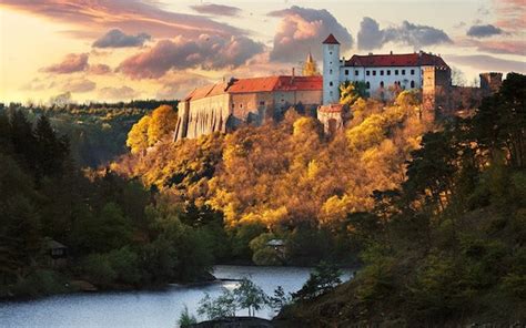 Tsjechië is een perfect land om uw vakantie door te brengen. Erop uit in Tsjechië met het hele gezin - Verkeersbureaus.info