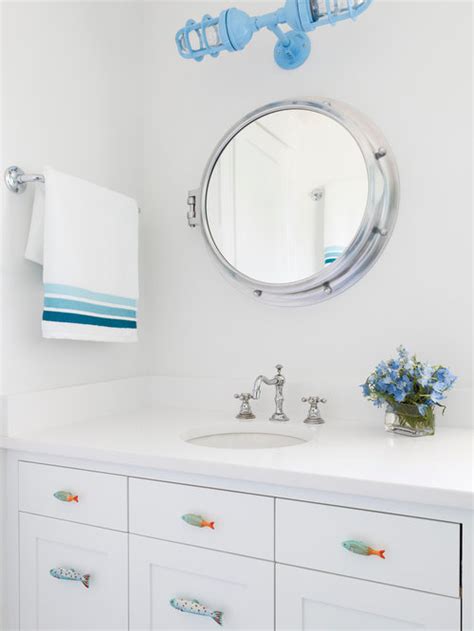 Besides housing the obligatory mirror for endless hours of primping and polishing, it's shouldered with a whole host of other. Porthole Medicine Cabinet Home Design Ideas, Pictures ...