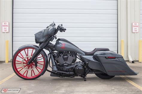 Used 2018 Harley Davidson Street Glide Custom Bagger For Sale Special