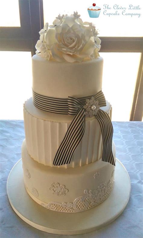 Ivory Lace Wedding Cake Decorated Cake By Amandas Cakesdecor