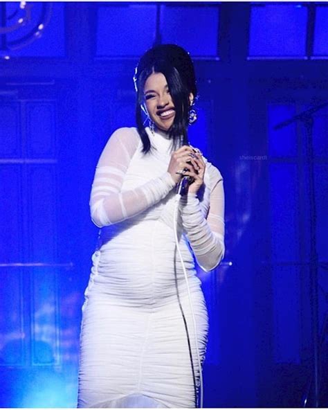 Cardi Bs Best Pregnancy Looks Show That She Was Solidly Glam The