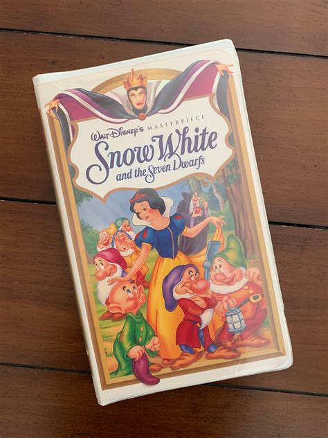 Walt Disneys Sneeuwwitje En De Zeven Dwergen Vhs Home Etsy