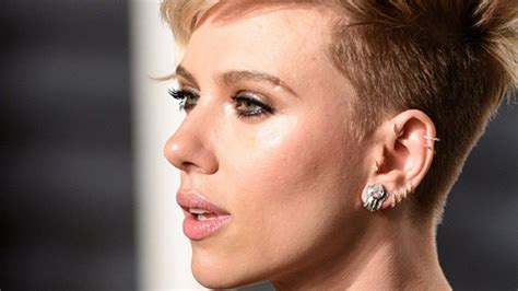 Scarlett Johansson Has Gone All Out With The Ear Bling And We