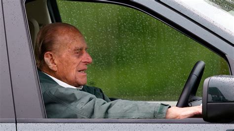 prince philip surrenders his driver s licence following dangerous car crash oversixty