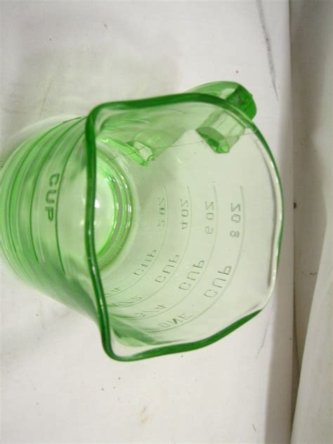 Vintage Green Depression Glass Kellogg S 3 Spout Measuring Cup Kelloggs