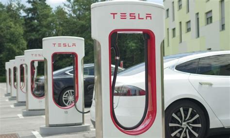 Tesla Opens Up Supercharger Network To Other Evs Canadian Auto Dealer