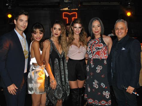 La segunda temporada de la reina del flow fue estrenada el lunes 26 de abril por caracol televisión en colombia, a las 9:00 pm (hora local). Telemundo Internacional estrena "La reina del flow" en ...