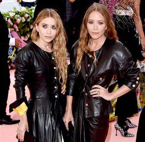 The designers of the row beat out the likes of virgil abloh and telfar clemens. Met Gala 2019: Mary Kate and Ashley Olsen Matching Dresses