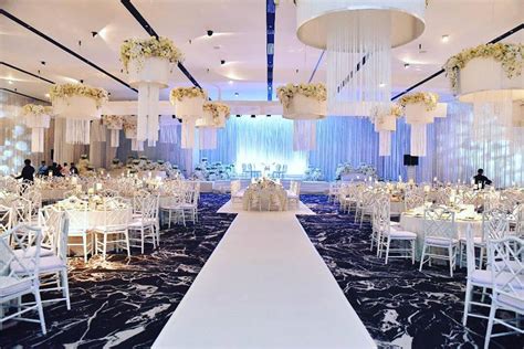 This luxurious 800 pax hall located at damansara perdana can host events such as wedding and annual dinner. Lokasi Menawan Untuk Majlis Perkahwinan | VMO