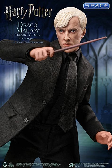 The uhu offers international students the possibility of participating in an international campus the uhu is open to the world and committed to internationalization as a result of more than 800. 1/6 Scale Draco Malfoy Teenage Suit Version (Harry Potter ...
