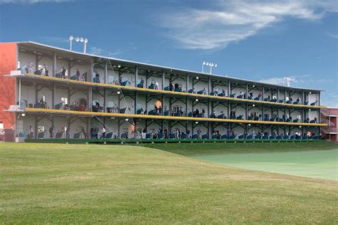 Bringing New Golfers To The Range Golf Center Des Plaines Golf Range