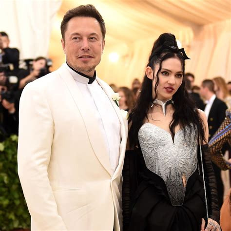 Elon musk and grimes have garnered plenty of attention since announcing the name of their newborn baby, but now it seems they can't agree on how it should be pronounced. Pronuncia di X Æ A-12, Elon spiega la pronuncia del nome ...