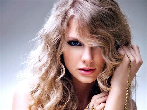Hairstyle Photo Taylor Swift Soft Curly Hairstyles 2012