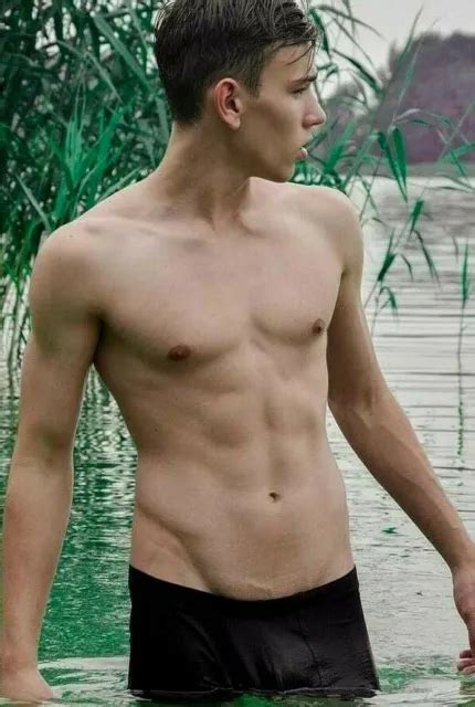 Shirtless Male Muscular Lean Swimmers Build Beefcake Lake Jock Photo X B Picclick Uk