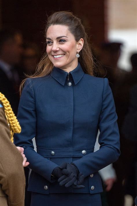 Kate Middleton Je Oblekla Ta Stajling In Nas Navdušila Trend Ellesi