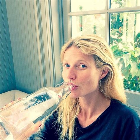 Gwyneth Paltrow Goes Makeup Free In New Selfie Picture Celebrities