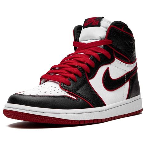 The jordan super.fly 5 provides lightweight responsiveness and ultimate lockdown. Air Jordan 1 Retro High OG 'Meant To Fly' - Kick Game
