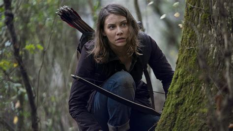 Twds Lauren Cohan Previews Maggie And Negans Off The Charts Tension In