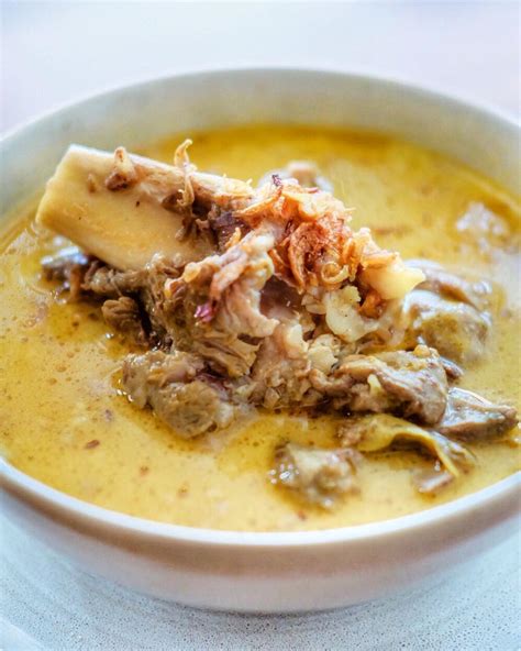 Resep praktis gulai kambing untuk menu makan siang, bisa dicoba ketika momen idul adha 2020. Resep Gulai Kambing Spesial Pake Banget! - Titipku