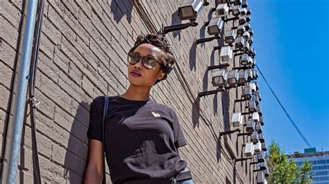 Black Woman Black Model Street Fashion And Streetwear 4k Hd Wallpaper
