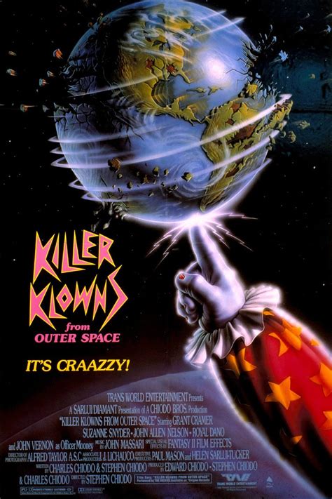 Killer Klowns From Outer Space Official Clip Capturing Debbie Trailers And Videos Rotten