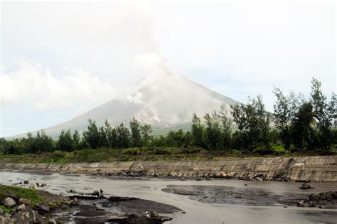 Mayon Volcano Description Of Impacts