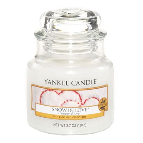 Yankee Candle Snow In Love Small Jar Candle 1249717