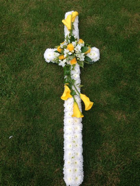 Cross Tribute With Roses Freesias And Calla Lilies Funeral Tributes