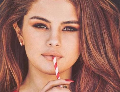 Selena Gomez And The Weeknds Selfie Is Now Her Most Liked Instagram Elle Australia