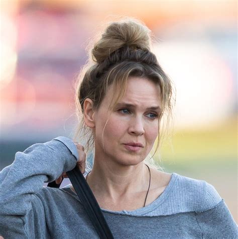 Flip or flop's christina haack made headlines last fall for divorcing her husband ant anstead.now, he's moved on with renée zellweger, and one tabloid is saying there's something worrying. Renee Zellweger in Leggings - Out in Mississippi Over the ...