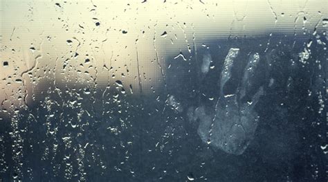 Are you fed up with glass cleaning products that still leave your windows and mirrors smeary? All Clear and No Smear: Removing Fingerprints from Glass ...