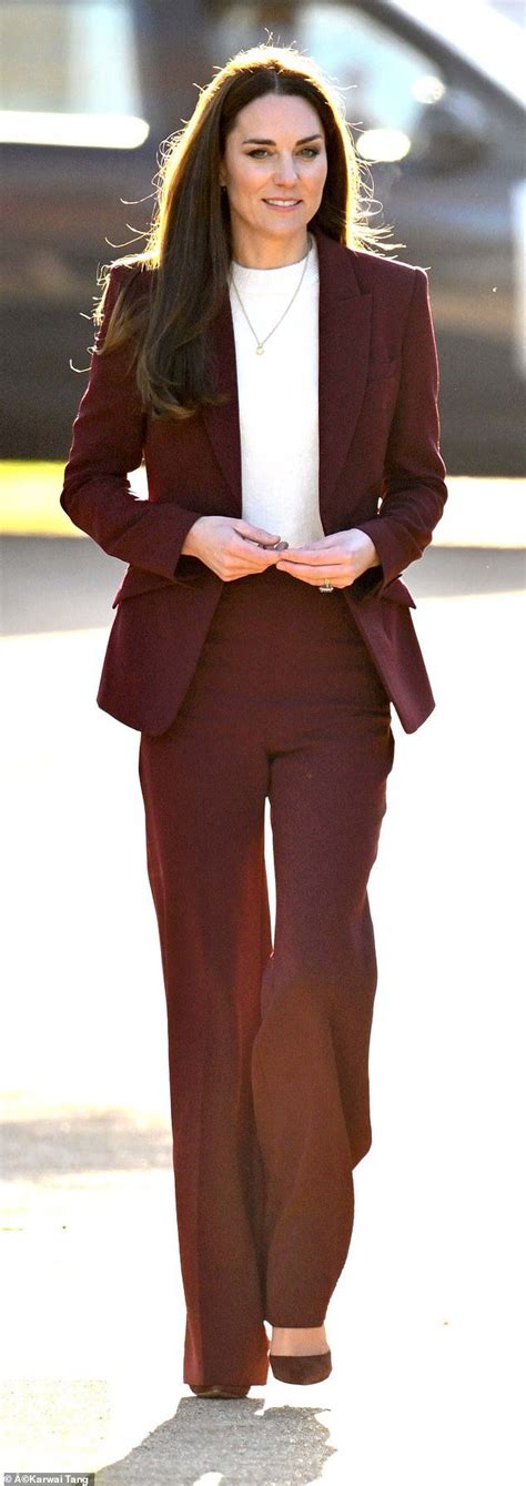 Princess Of Power Suit How Kate Middleton Is Using Her Clothes To Show She Means Business Ny